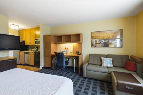 Imagen de la habitación del Hotel Towneplace Suites Kansas City Overland Park. Foto 3