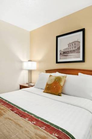 Imagen de la habitación del Hotel Towneplace Suites Marriott Minneapolis St Paul Airporteagan. Foto 5