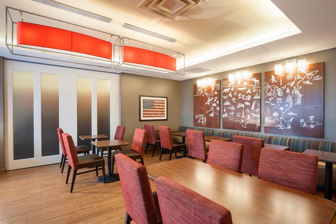 Imagen de los interiores del Hotel Towneplace Suites Minneapolis Near Mall Of America. Foto 14