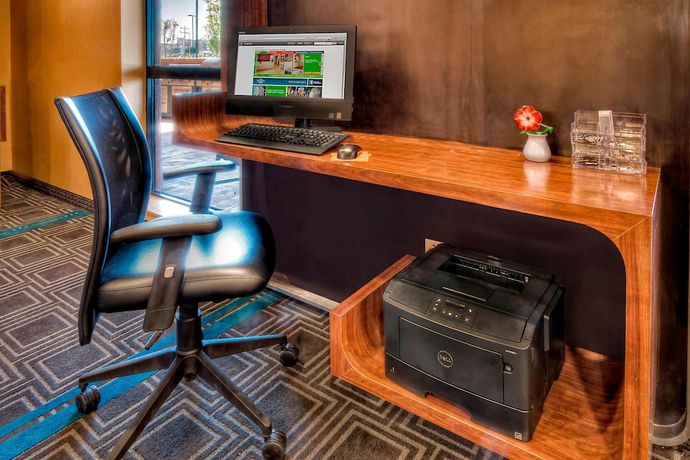 Imagen de los interiores del Hotel Towneplace Suites Oklahoma City Airport. Foto 19