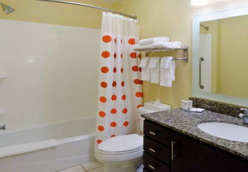 Imagen de la habitación del Hotel Towneplace Suites Panama City. Foto 7