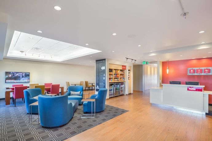 Imagen de los interiores del Hotel Towneplace Suites Portland Vancouver. Foto 14