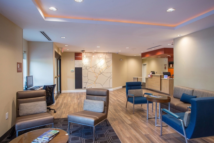 Imagen de los interiores del Hotel Towneplace Suites Southern Pines Aberdeen. Foto 18