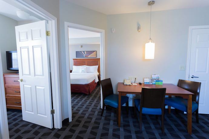 Imagen de la habitación del Hotel Towneplace Suites Sunnyvale Mountain View. Foto 14