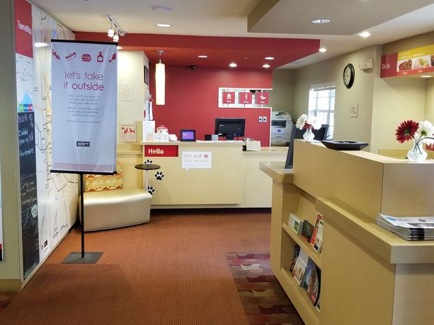 Imagen de los interiores del Hotel Towneplace Suites Tallahassee North/capital Circle. Foto 9