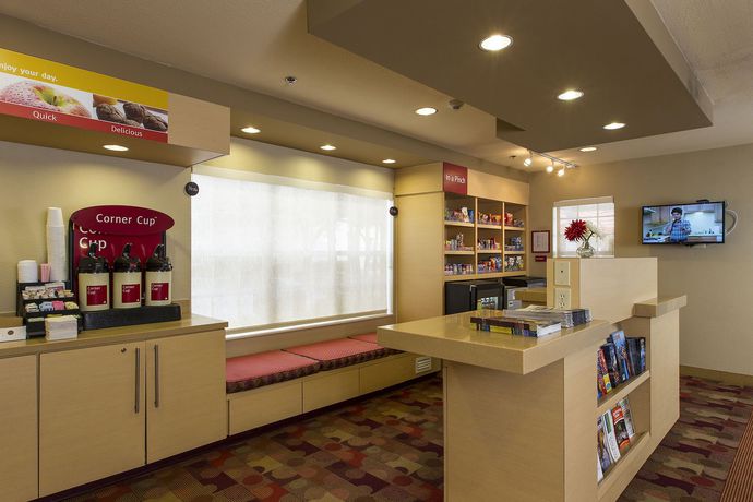 Imagen de los interiores del Hotel Towneplace Suites Tallahassee North/capital Circle. Foto 10