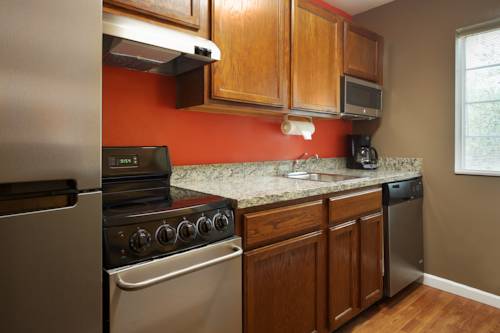 Imagen de la habitación del Hotel Towneplace Suites Tampa North I-75 Fletcher. Foto 3
