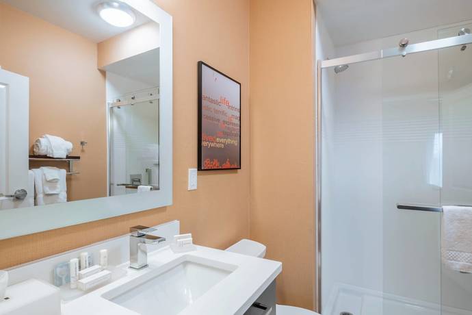 Imagen de la habitación del Hotel Towneplace Suites Toledo Oregon. Foto 10