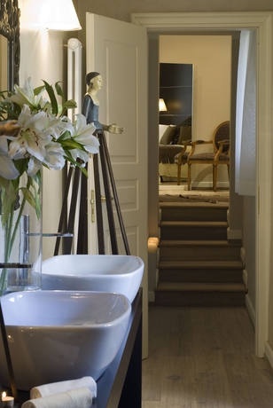 Imagen de los interiores del Hotel Townhouse 33. Foto 12