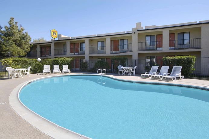 Imagen de la piscina del Hotel Townhouse Barstow On Historic Route 66 CA I 15. Foto 8