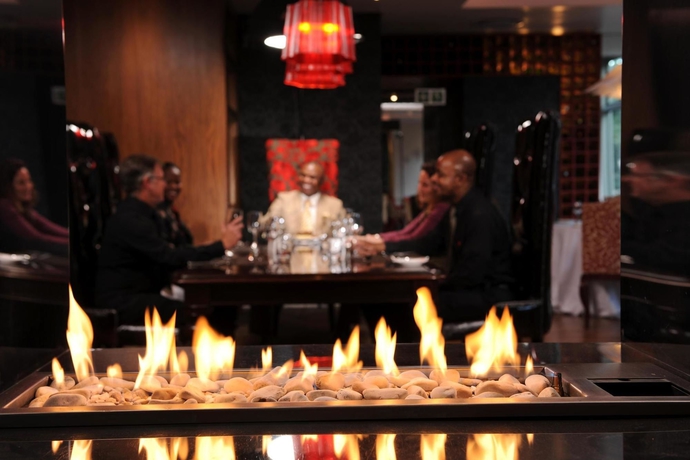 Imagen del bar/restaurante del Hotel Townhouse, Cape Town. Foto 2