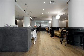 Imagen del bar/restaurante del Hotel Townhouse Design Hotel. Foto 2