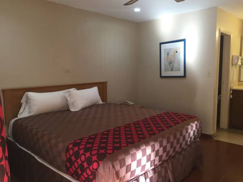 Imagen de la habitación del Hotel Townhouse Inn And Suites. Foto 2