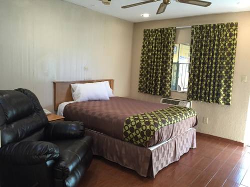 Imagen de la habitación del Hotel Townhouse Inn And Suites. Foto 8