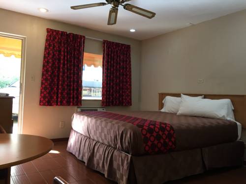 Imagen de la habitación del Hotel Townhouse Inn And Suites. Foto 14