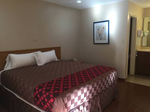 Imagen de la habitación del Hotel Townhouse Inn And Suites. Foto 16