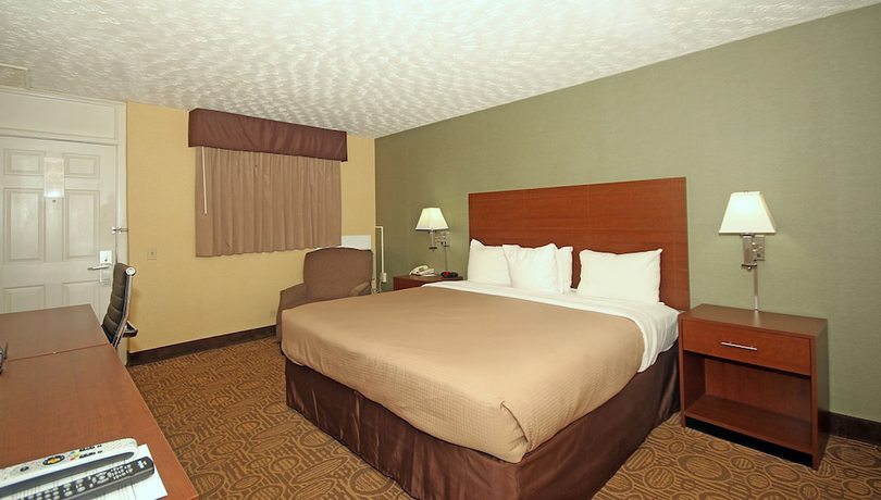 Imagen de la habitación del Hotel Townhouse Inn. Foto 5