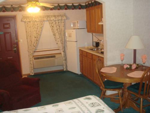 Imagen de la habitación del Hotel Townhouse Inn and Suites. Foto 8