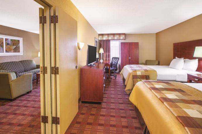 Imagen de la habitación del Hotel Townhouse Near Hall Of Fame Canton I 77. Foto 11