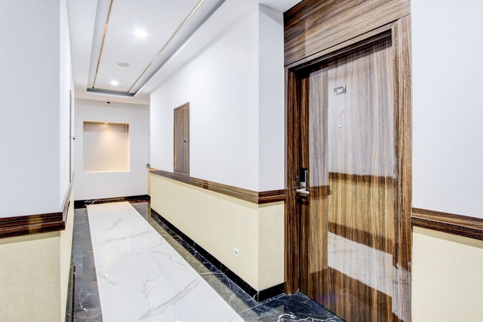 Imagen de los interiores del Hotel Townhouse OAK Near The Park Mall Semarang Formerly Semarang Boutique. Foto 9