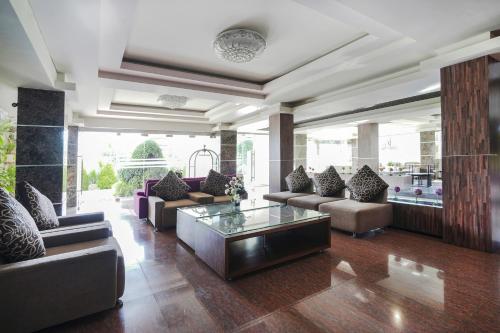Imagen general del Hotel Townhouse Oak Denpasar at Mahendradatta. Foto 3