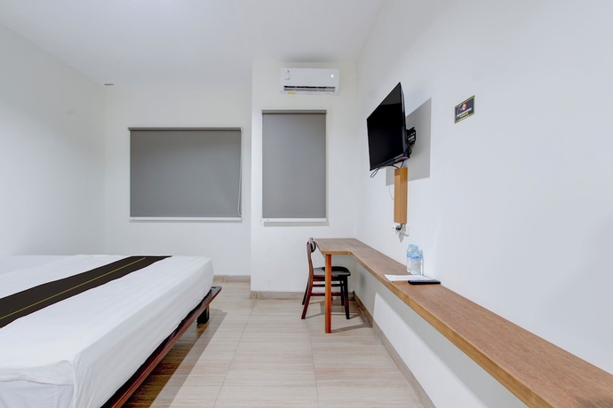 Imagen de la habitación del Hotel Townhouse Oak near The Park Mall Solo. Foto 10