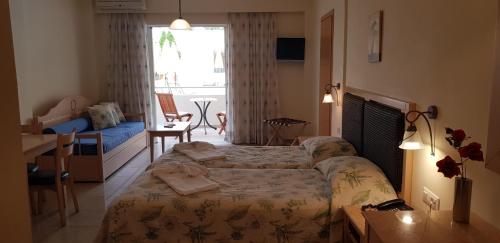 Imagen de la habitación del Hotel Toxo. Foto 7