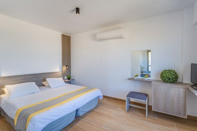 Imagen de la habitación del Hotel Toxotis. Foto 18