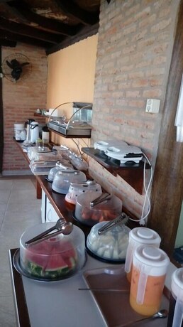 Imagen del bar/restaurante del Hotel Toya. Foto 22