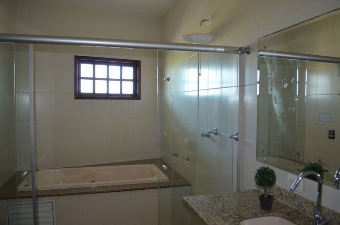 Imagen de la habitación del Hotel Toya. Foto 27