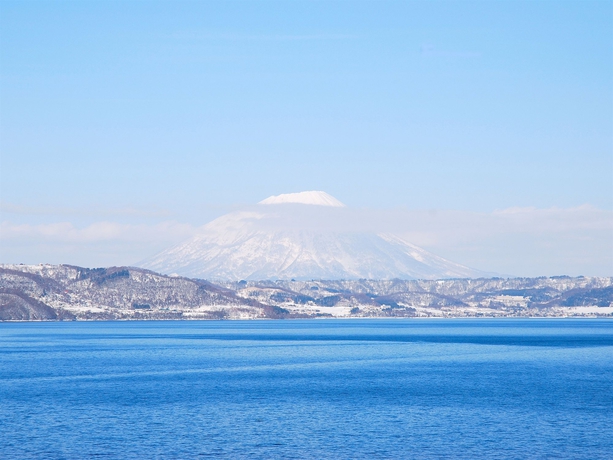 Imagen de los exteriores del Hotel Toyako Manseikaku Lakeside Terrace. Foto 6