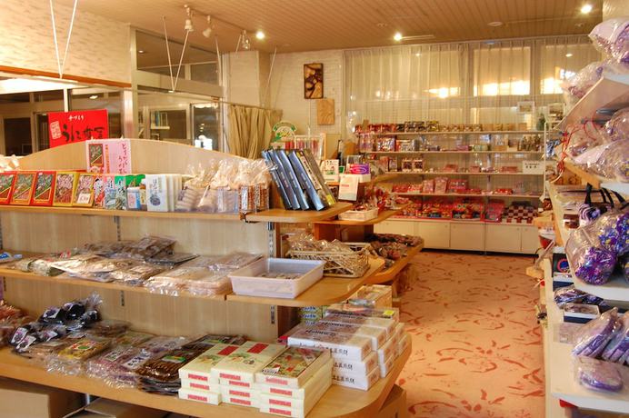 Imagen de los interiores del Hotel Toyako Onsen Hokkai. Foto 9