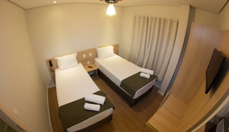 Imagen de la habitación del Hotel Toyo Inn. Foto 8