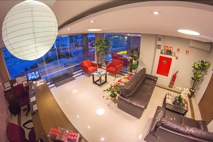 Imagen de los interiores del Hotel Toyo Inn. Foto 17