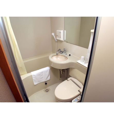 Imagen de la habitación del Hotel Toyoko Inn Atami Ekimae. Foto 13