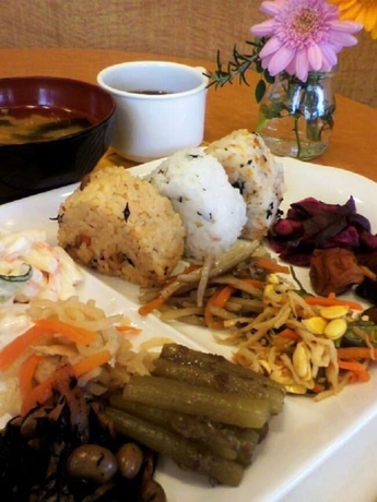 Imagen del bar/restaurante del Hotel Toyoko Inn Fukui Ekimae. Foto 2