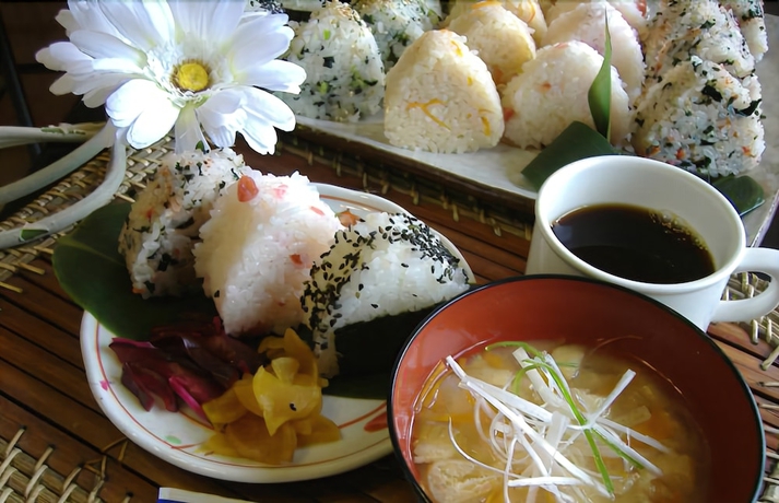 Imagen del bar/restaurante del Hotel Toyoko Inn Gumma Isesaki Ekimae. Foto 14