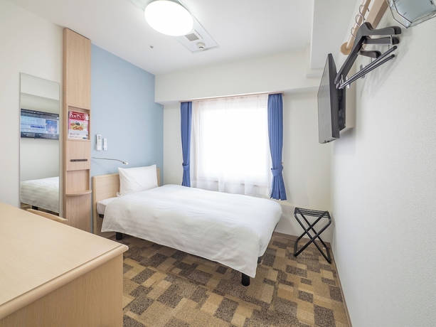 Imagen de la habitación del Hotel Toyoko Inn Kobe Sannomiya Ekimae. Foto 13
