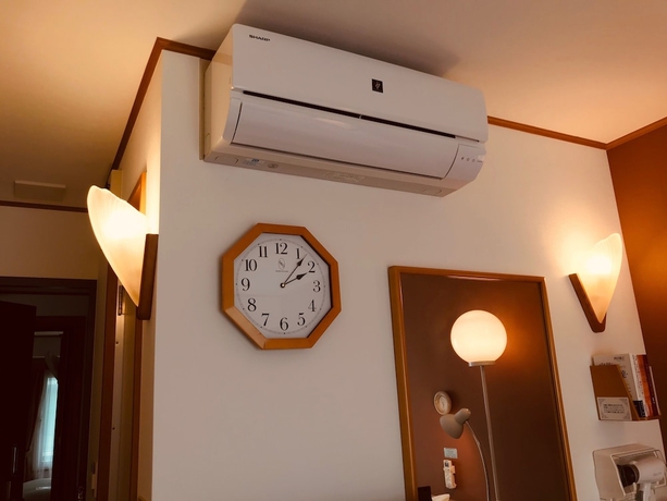 Imagen de la habitación del Hotel Toyoko Inn Mikawa Anjo Station Shinkansen Minami 1. Foto 2