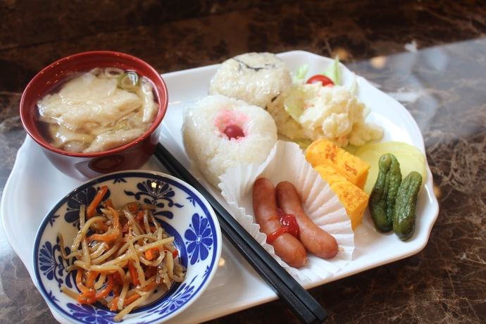 Imagen del bar/restaurante del Hotel Toyoko Inn Morioka Ekimae. Foto 6