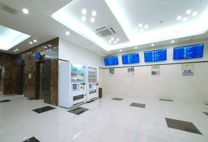 Imagen de los interiores del Hotel Toyoko Inn Narita Airport Shinkan. Foto 18