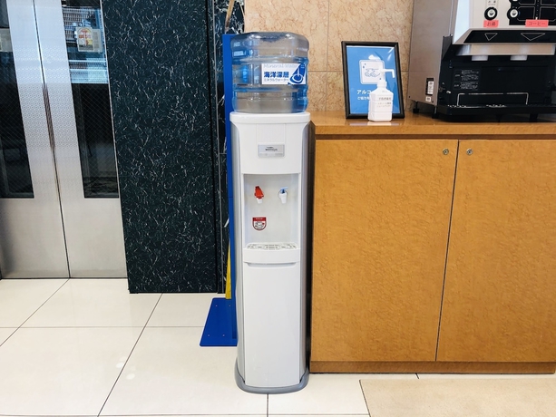Imagen de los interiores del Hotel Toyoko Inn Niigata Furumachi. Foto 17
