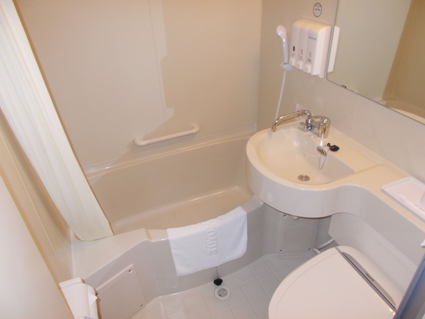 Imagen de la habitación del Hotel Toyoko Inn Niihama Ekimae. Foto 4