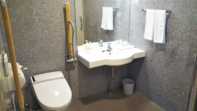 Imagen de la habitación del Hotel Toyoko Inn Nishitetsu Kurume Station. Foto 14