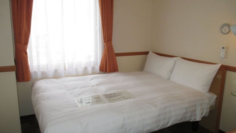 Imagen de la habitación del Hotel Toyoko Inn Okinawa Naha Kokusai Dori Miebashi Station. Foto 6