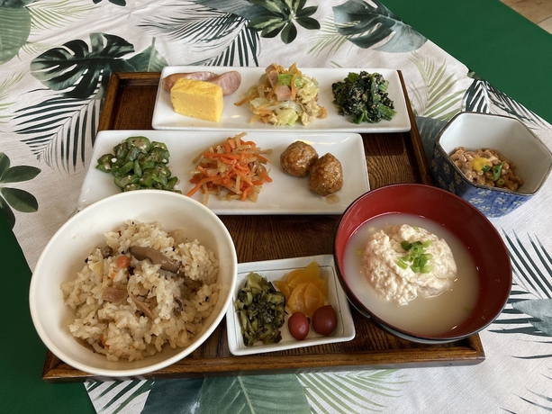 Imagen del bar/restaurante del Hotel Toyoko Inn Okinawa Naha Shintoshin Omoromachi. Foto 5