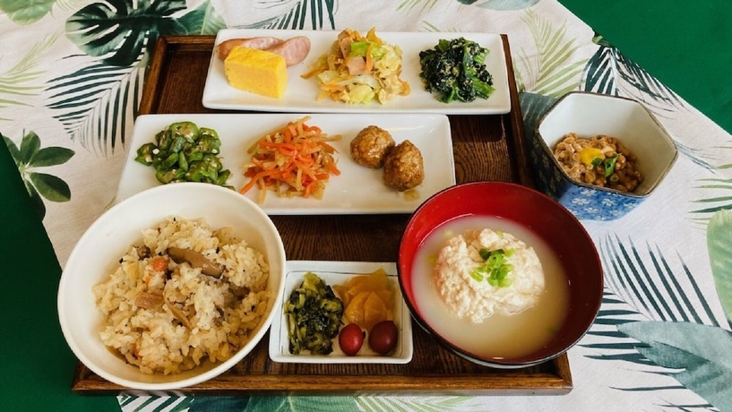 Imagen del bar/restaurante del Hotel Toyoko Inn Okinawa Naha Shintoshin Omoromachi. Foto 8