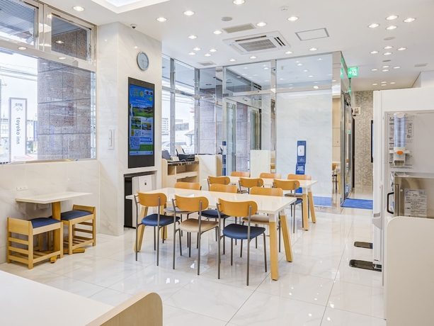 Imagen de los interiores del Hotel Toyoko Inn Oyama Eki Higashi-guchi 2. Foto 12