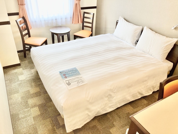 Imagen de la habitación del Hotel Toyoko Inn Shin Osaka Higashi Mikuni Station. Foto 3