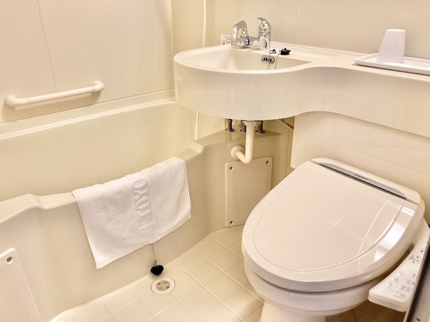 Imagen de la habitación del Hotel Toyoko Inn Shin Osaka Higashi Mikuni Station. Foto 10